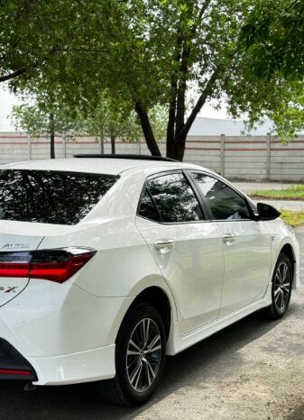 
								Toyota Corolla Altis 1.6 X CVT-i Special Edition 2022 full									