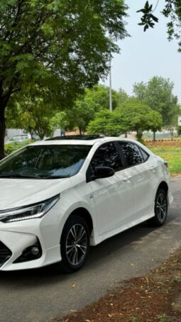 
										Toyota Corolla Altis 1.6 X CVT-i Special Edition 2022 full									