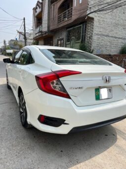 
										Honda Civic Oriel 1.8 i-VTEC CVT 2017 full									