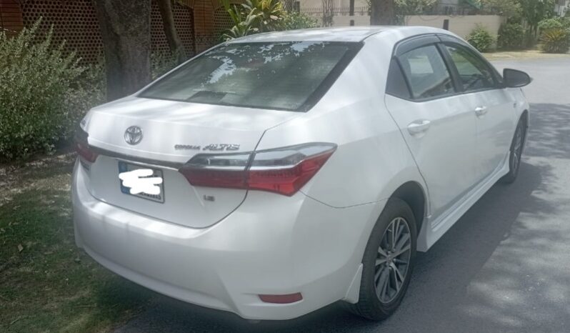 
								Toyota Corolla Altis Automatic 1.6 2018 full									