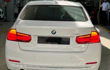BMW 3 Series 318i 2017