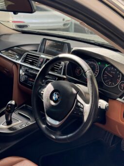 
										BMW 3 Series 318i 2017 full									