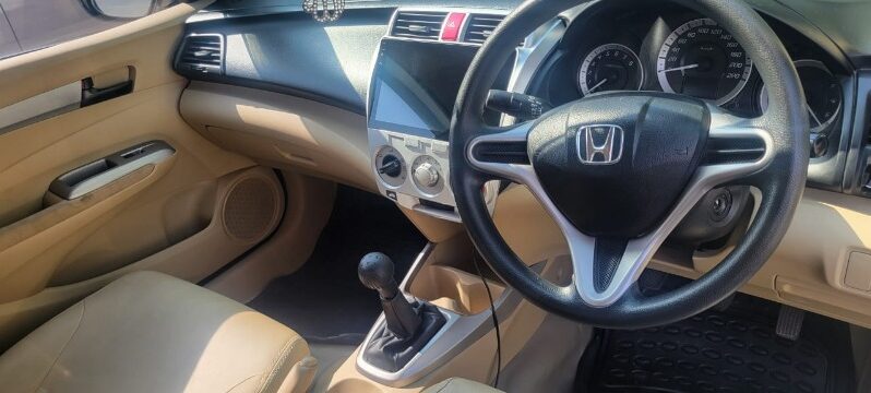 
								Honda City 1.3 i-VTEC 2021 full									