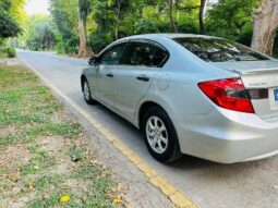 Honda Civic 1.8 i-VTEC CVT 2013