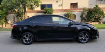 Toyota Corolla Altis Grande 1.8 2017