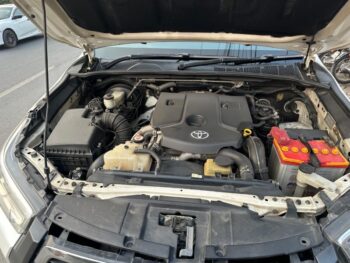 Toyota Hilux Revo V Automatic 2.8 2018