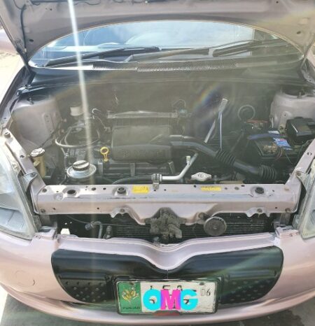 
								Toyota Vitz .F 1.0 1999 full									