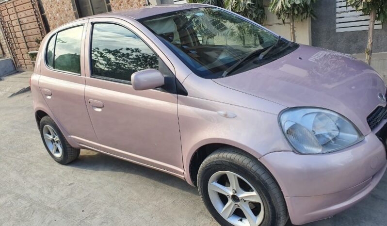 
								Toyota Vitz .F 1.0 1999 full									