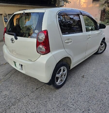 
								Toyota Passo G 1.0 2012 full									