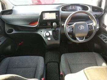 Toyota Sienta .X 1500cc 2018