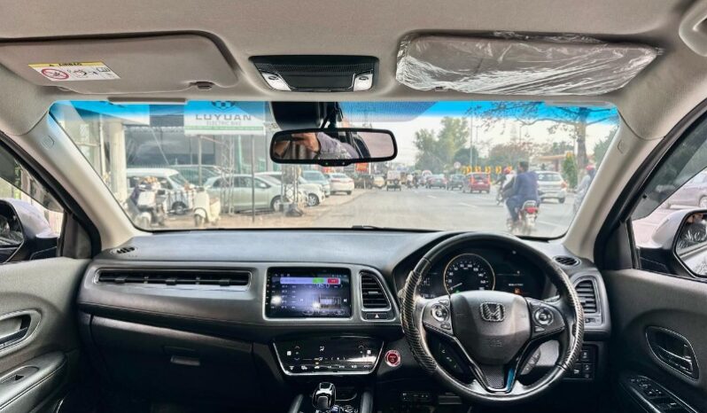 
								Honda Vezel X Honda Sensing 2018 full									