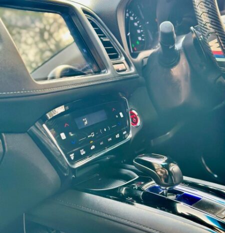 
								Honda Vezel X Honda Sensing 2018 full									