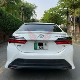 Toyota Corolla Altis Grande CVT-i 1.8 2017