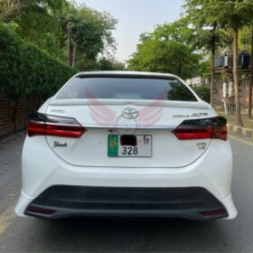 Toyota Corolla Altis Grande CVT-i 1.8 2017