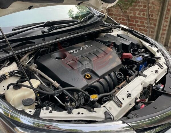 
								Toyota Corolla Altis Grande CVT-i 1.8 2017 full									
