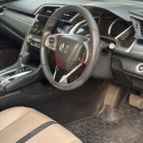 Honda Civic 1.8 i-VTEC CVT 2017