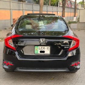 Honda Civic 1.8 i-VTEC CVT 2017