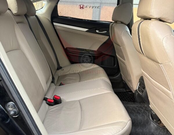 
								Honda Civic 1.8 i-VTEC CVT 2017 full									