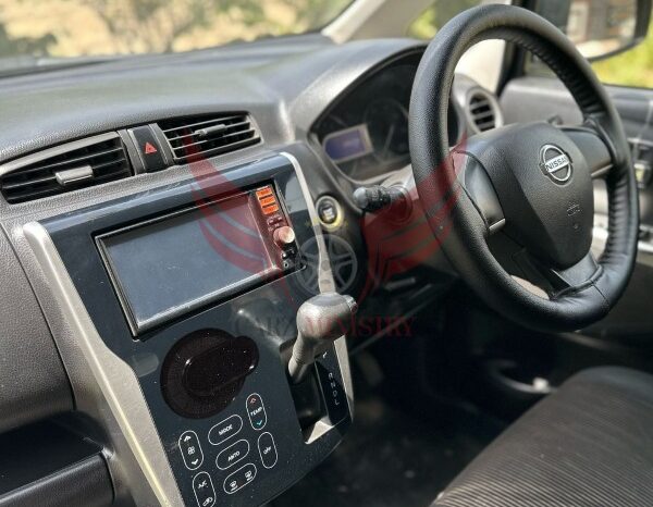 
								Nissan Dayz Highway star 2013 full									