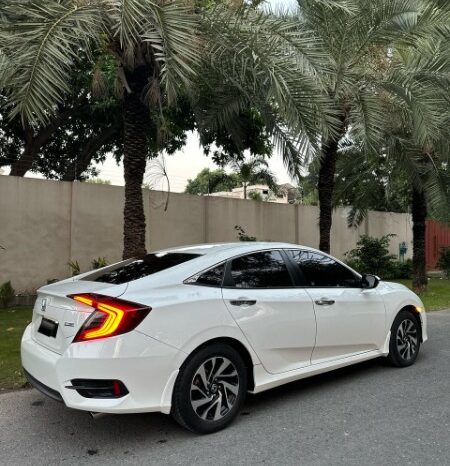 
								Honda Civic 1.5 RS Turbo 2017 full									